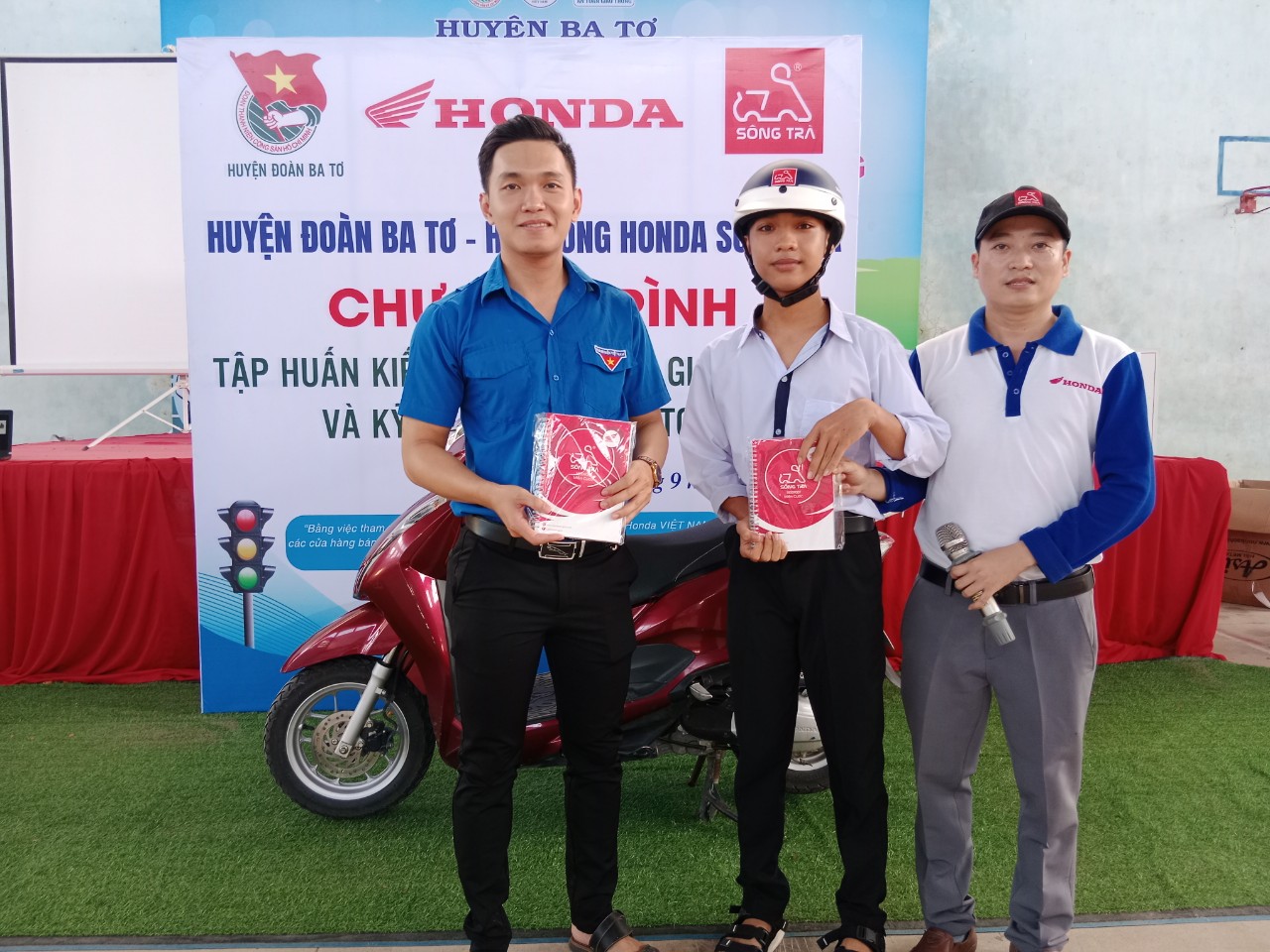 ÁI XE AN TOÀN TẠI TRƯỜNG THPT BA TƠ