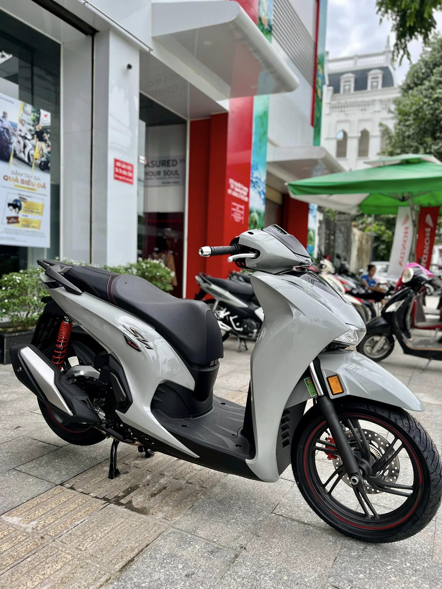SH350i 2025