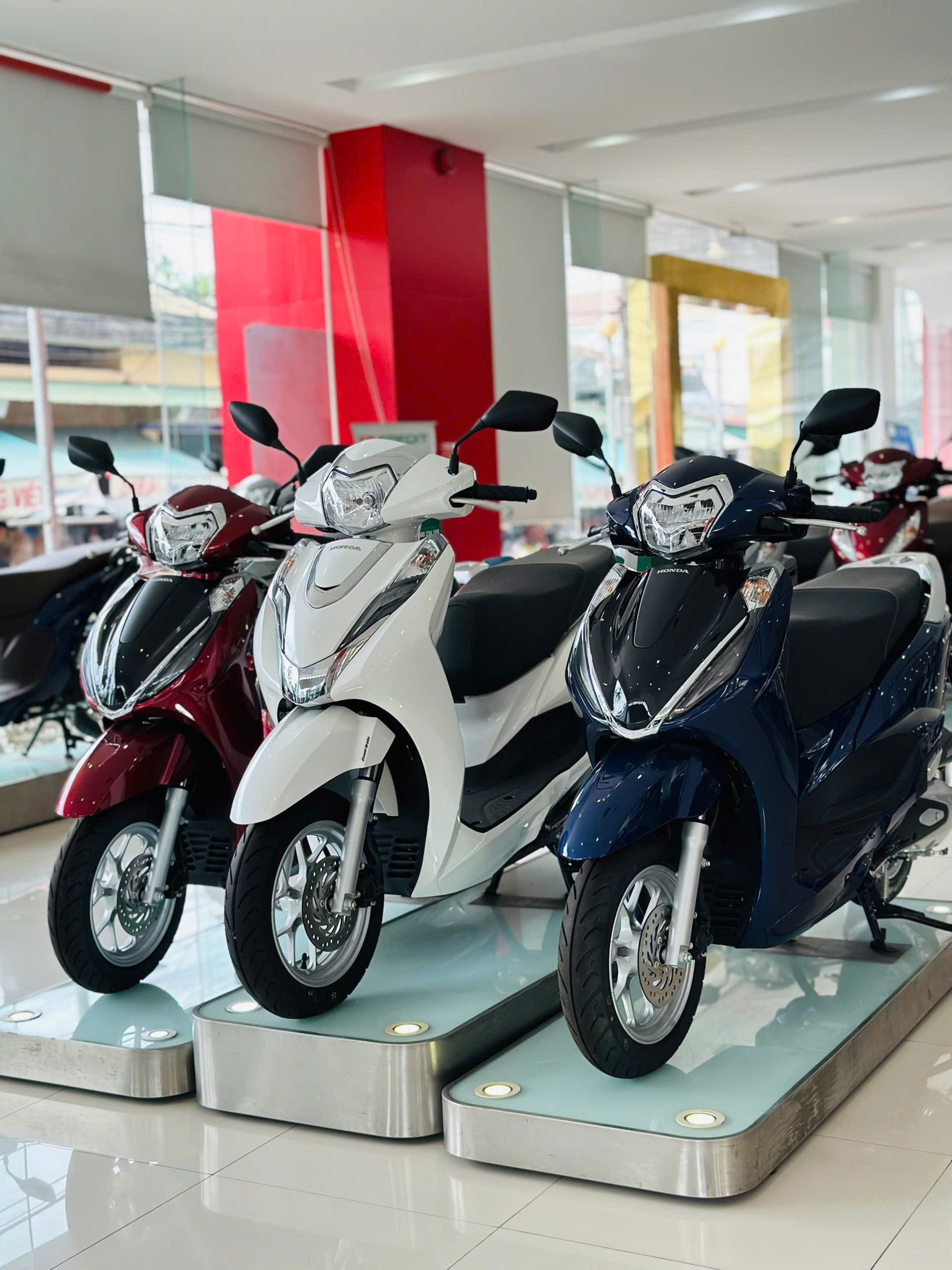 ĐÓN ĐẠI LỄ